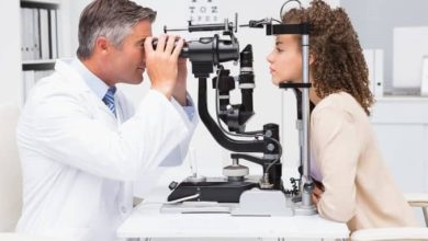 How much do Optometrists make ?